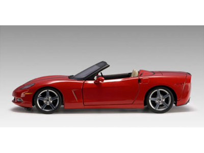 2005 CHEVROLET CORVETTE C6 RED 1:18 Scale AUTOart #71221 LIMITED