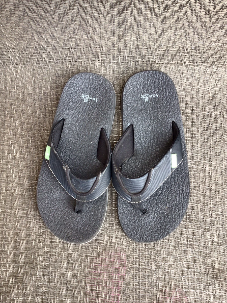 Sanuk boys flip flops hotsell