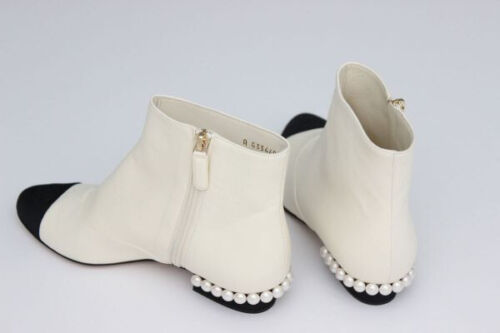 AUT CHANEL PEARL ANKLE BOOTS IVORY & BLACK SZ"39.5"RET$1898 WHAT BERGAIN - Picture 5 of 15