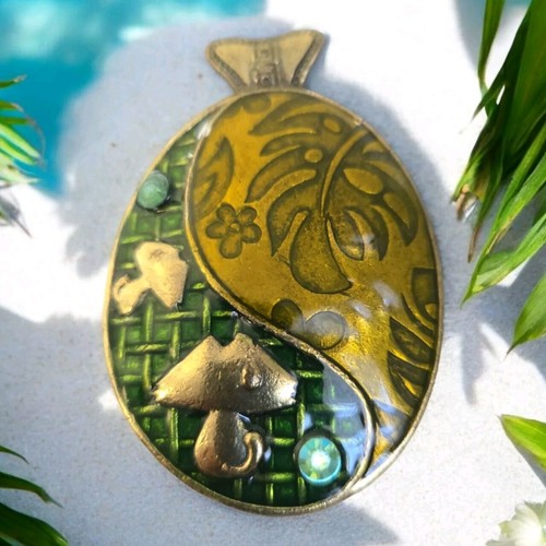 Large Brass And Green Enamal Statement Pendent With Rhinestones Cats Hippy Boho - Picture 2 of 4