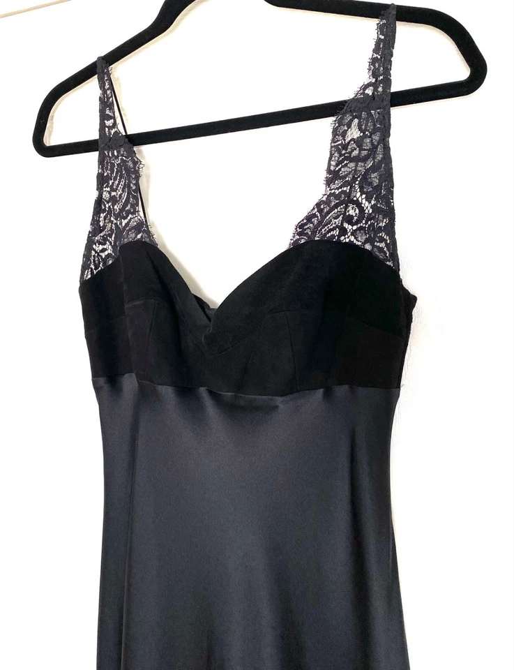 Vestido Falda NICOLE MILLER Colección Negro Gamuza Cuero y Encaje Satinado con Tren 4 Foto 3 de 4