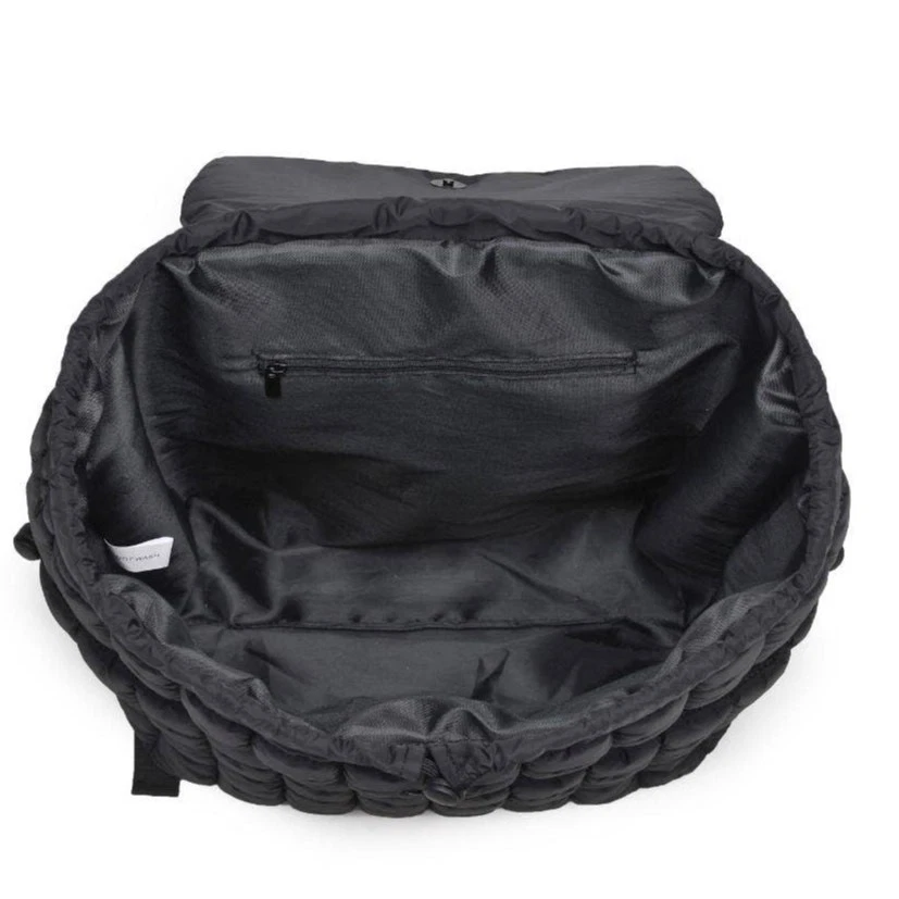 Mochila acolchada Alex de nailon negra Foto 4 de 4