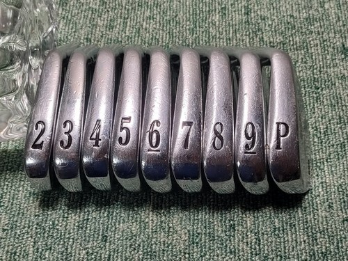 Used Titleist 680 FORGED iron heads #2-Pw - Picture 7 of 9