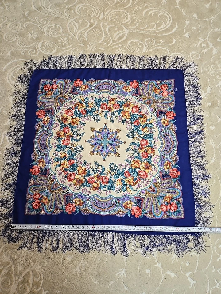 Platki Ru Blue Floral Meadows 100% Wool Scarf Made In Russian - Image 4 of 4