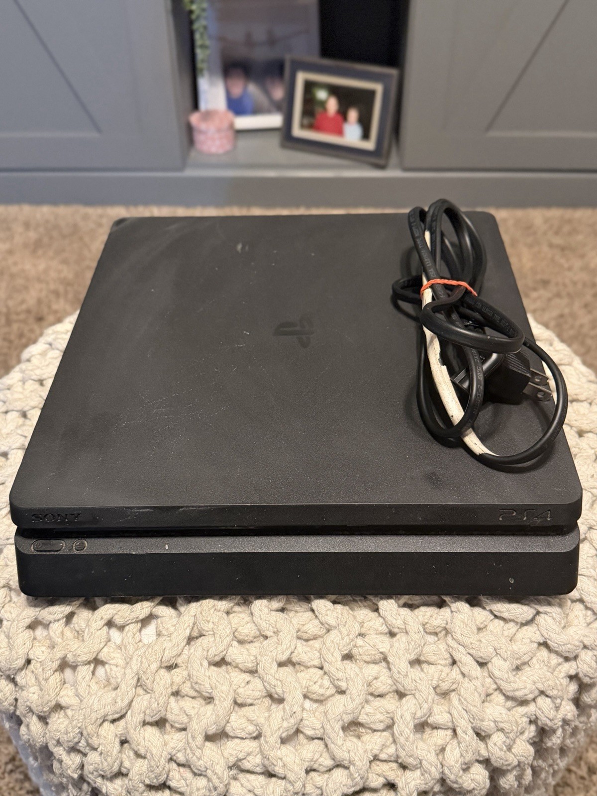 Sony Playstation 4 PS4 Slim 1TB Console System only, Black TESTED