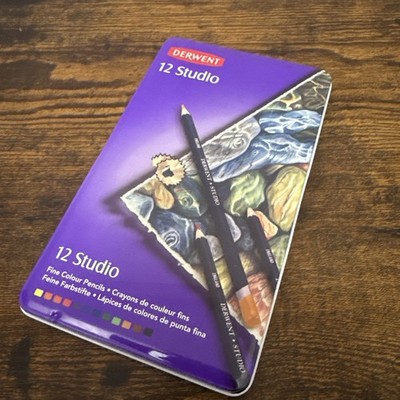 Derwent Studio 12 feine Farbstifte. Neu im Karton.