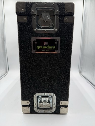 Grundorf 4 Space Rack Case Carpeted Great Condition - Picture 2 of 11
