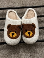 slippers Women  s Medium Size