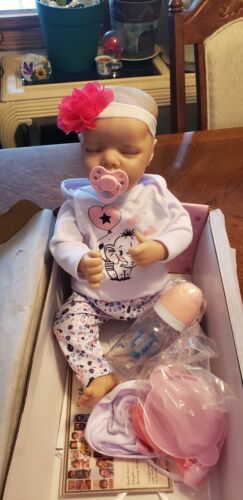 JIZHI Lifelike Reborn Baby Dolls - 17-Inch Soft Body Realistic-Newborn Baby  Dolls Full Vinyl Body Poseable Baby Girl with Feeding Kit Gift Box for