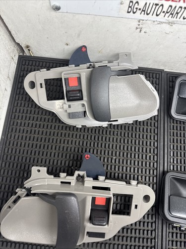 2xBlack Exterior &2xbeige Interior Door Handles For 1988-1994 Chevy GMC C1500 - Picture 3 of 6