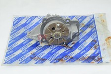 Pompe à eau Peugeot J5