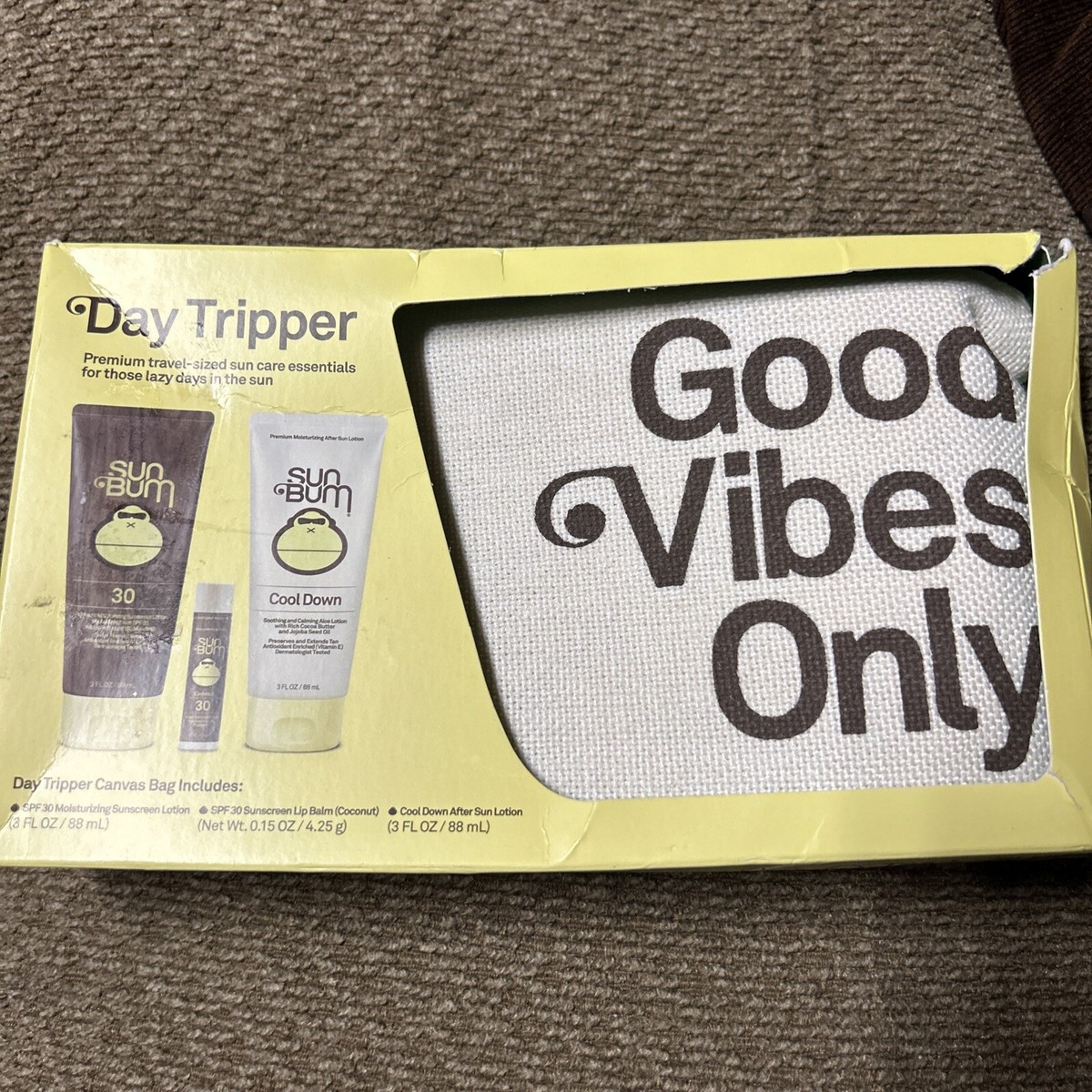 Sun Bum Day Tripper Kit Travel Bag With Lotion, lipbalm and 