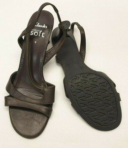 clarks cushion sandals