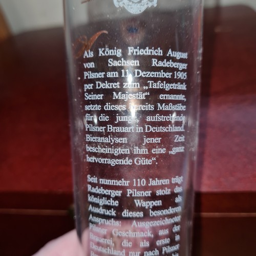 2 Stück Bierglas, Radeberger, Jahresedition 2015, NEU im Karton - Bild 4 von 5