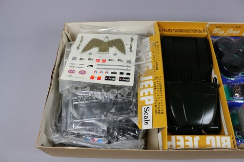 ZF1347 Nichimo 1/16 maquette voiture MC-1602 Big Jeep Golden Eagle Auto Motor - Imagen 3 de 10