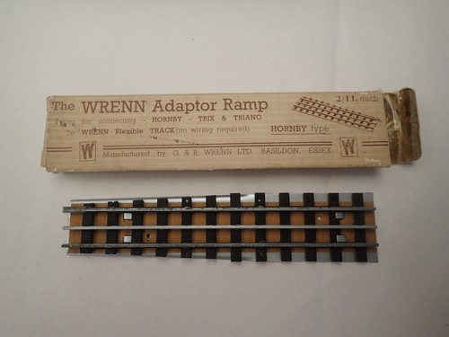 Rampa adaptadora de 3 rieles calibre WRENN 00 Hornby tipo 0050 sin usar en caja | Condition: Used