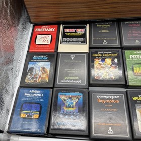 Orig Atari 2600 VCS W Controllers Game Center 25 Games Game Case & Adapter Works