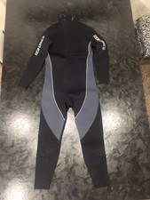 muta umida 3 mm nera/grigia marca  MARES - taglia VI - uomo - usato in perfetto 