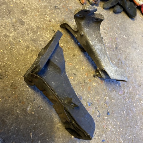 BMW E36 328i M52 Engine Mounts / Brackets - Picture 2 of 4