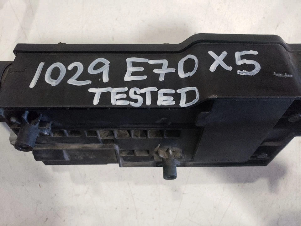 Atuador de freio de estacionamento - 2009 BMW X5 E70 3.0L diesel Twin Turbo - OEM 6788968 - Imagem 2 de 4