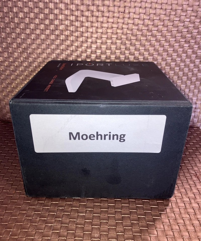 IPORT Luxe (LuxePort) BaseStation iPad Stand  White [ 71002 ] New In Original Pa - Image 4 of 4