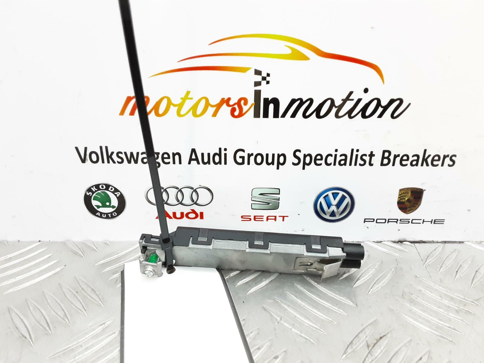 VOLKSWAGEN GOLF 2013 Mk7 (5G) Aerial Amplifier Unit 5G6035577B Popularny klasyk, wyprzedaż
