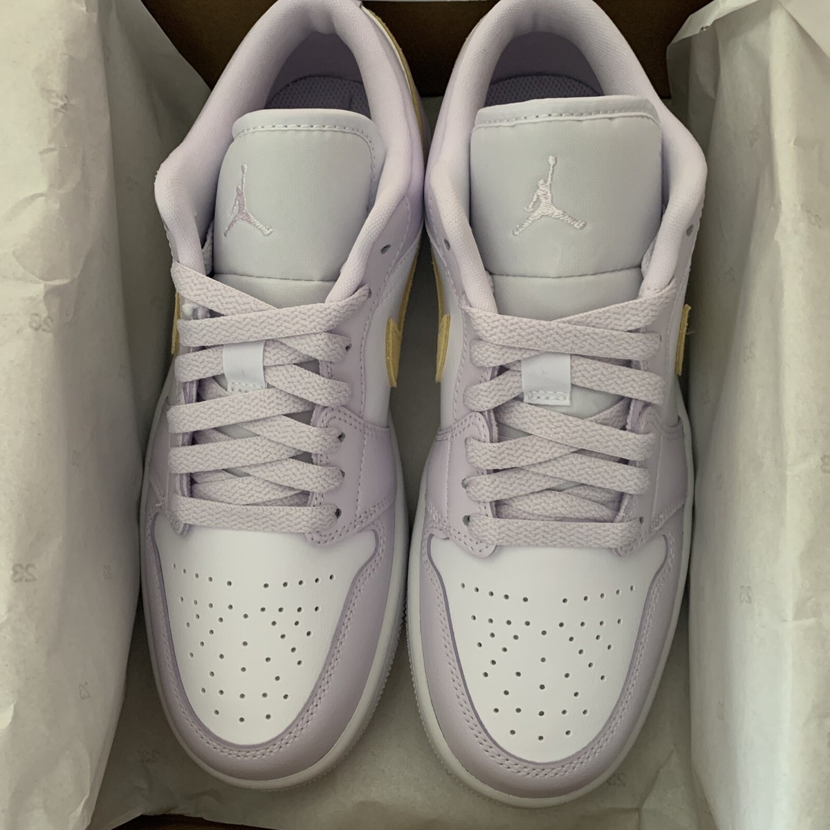 Nike Wmns Air Jordan 1 Low Barely Grape Purple Lemon AJ1 Nike Wmns Air Jordan 1 Low Barely Grape Purple Lemon AJ1