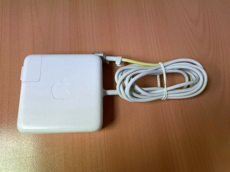 Original Apple MacBook Pro Power Adapter 60w MagSafe 2 A1435 Charger Free P*P - Image 3 of 3