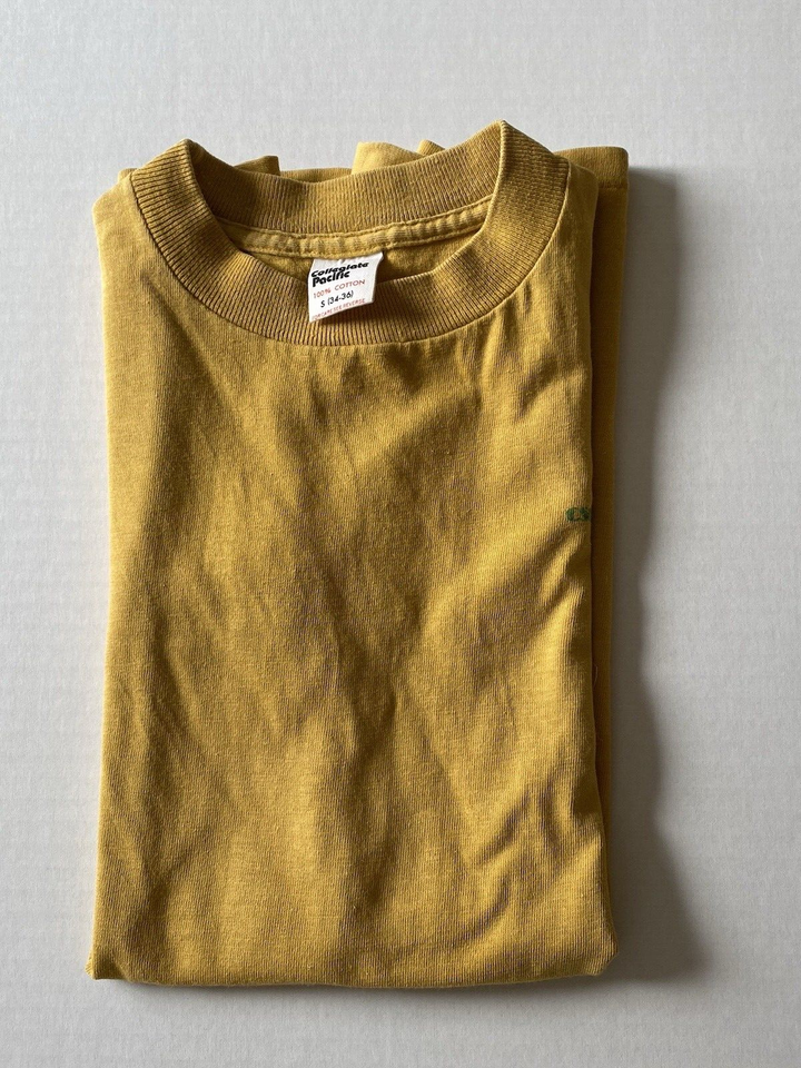 1977 Colo. St. Univ. Ski Racing Team Fort Collins Colorado Crewneck T