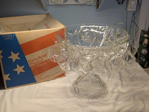 Anchor Hocking Early American Prescut EAPC Star of David 27 pc Punch Bowl Set