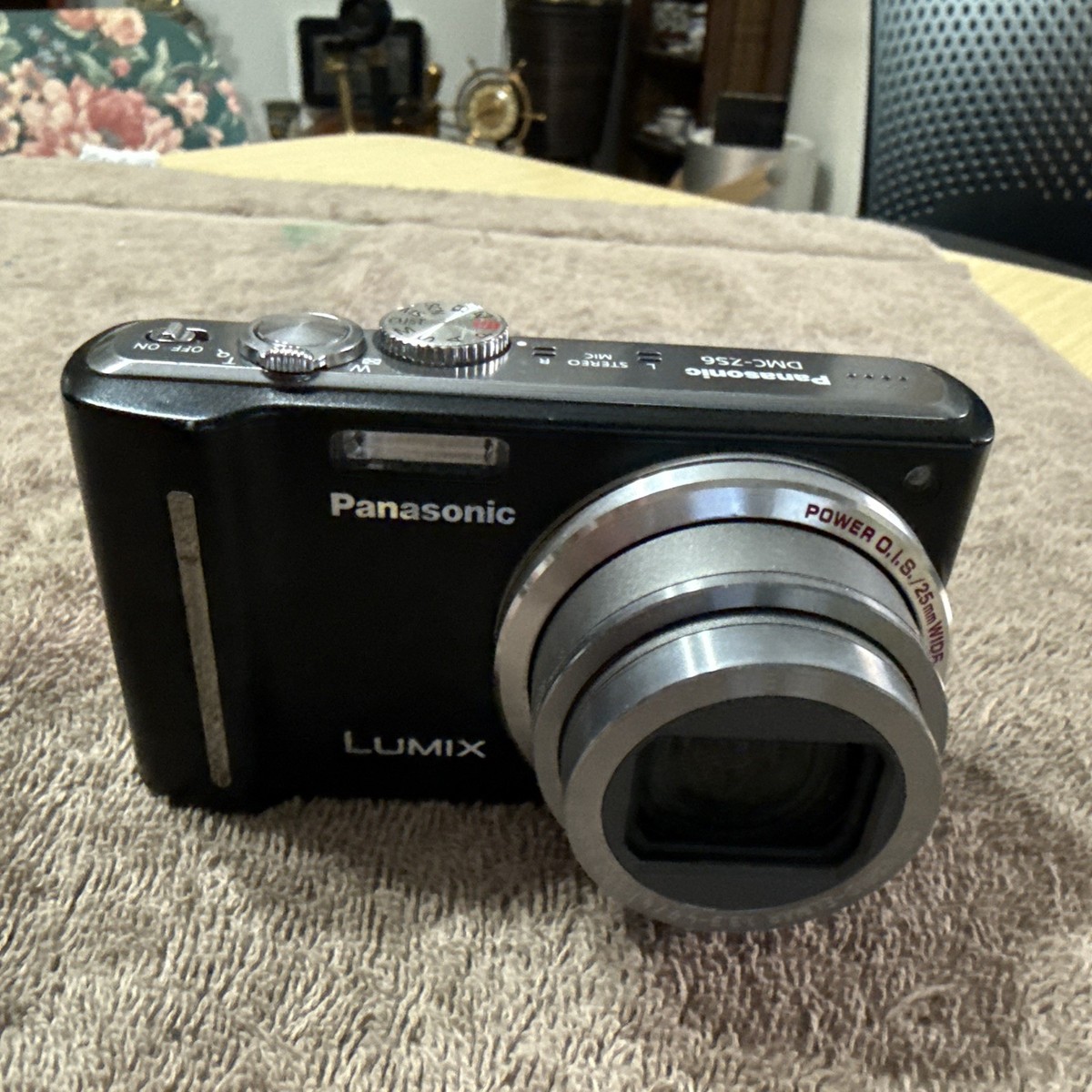 Panasonic LUMIX DMC-ZS6 12.1MP Digital Camera - Black for