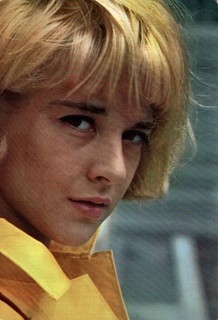 CARTE POSTALE SYLVIE VARTAN