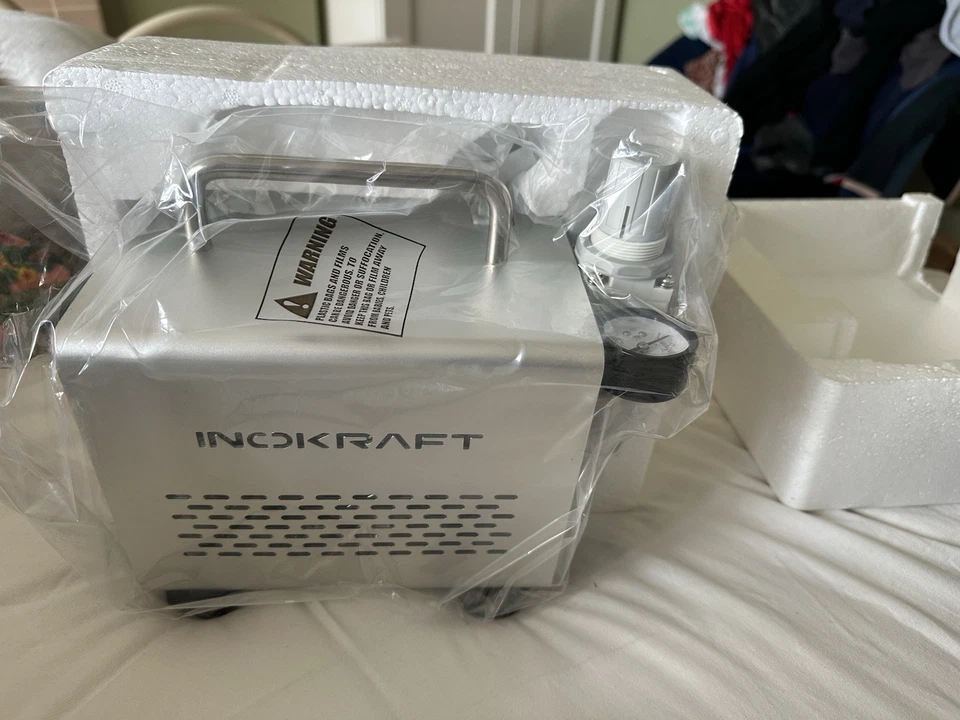 NEW InoKraft Airbrush Air Compressor 1/6 HP Quiet with Accessories And 30 Paints - Image 3 of 4
