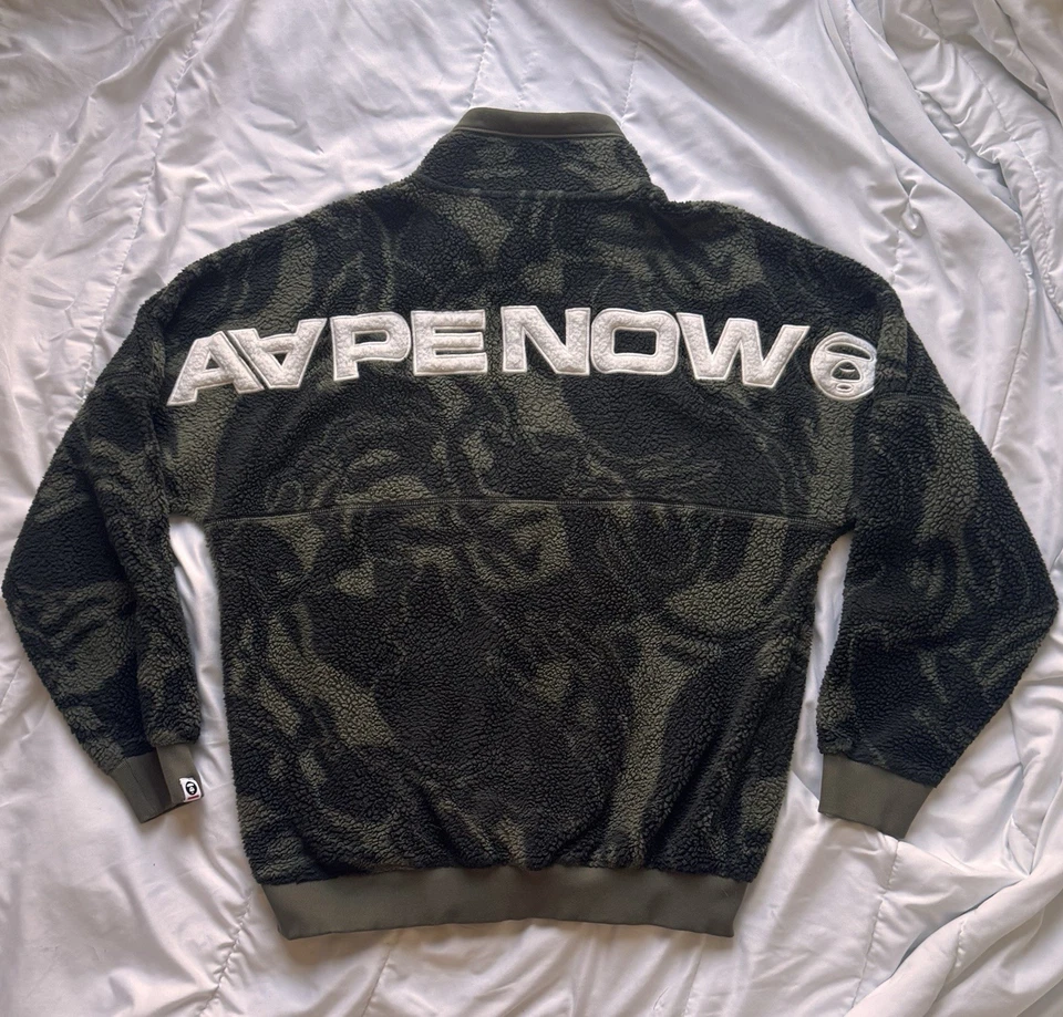 Chaqueta Bape Aapenow Camuflada Polar con Cremallera Como Nueva nunca usada con etiqueta bape Foto 2 de 4