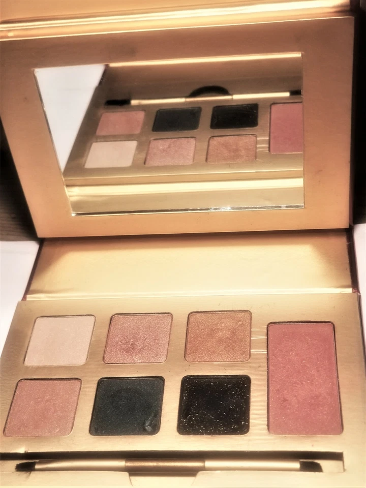 Juego de sombras de ojos Lorac SOCIAL BEAUTYFLY 6 colores, polvo perfeccionador y rubor natural Foto 2 de 4