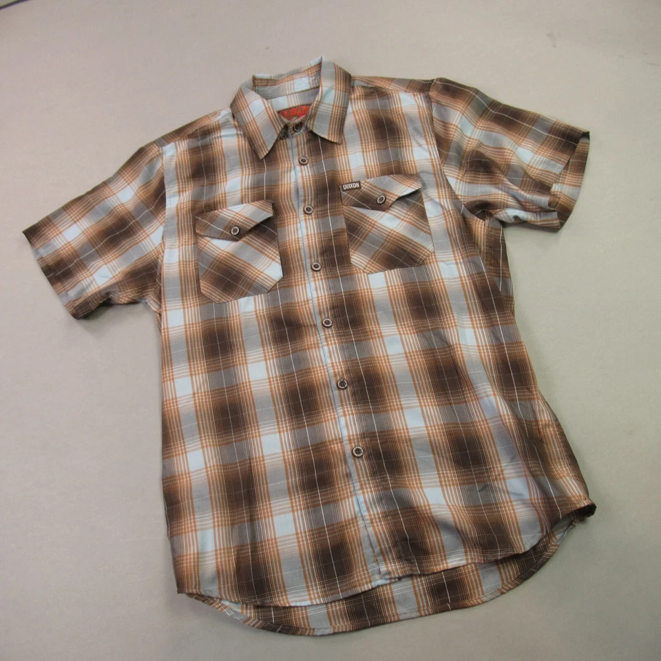 Camisa Dixxon Para Hombre Mediana Manga Corta Botones Pismo Bolsillos Cuadros Foto 2 de 4