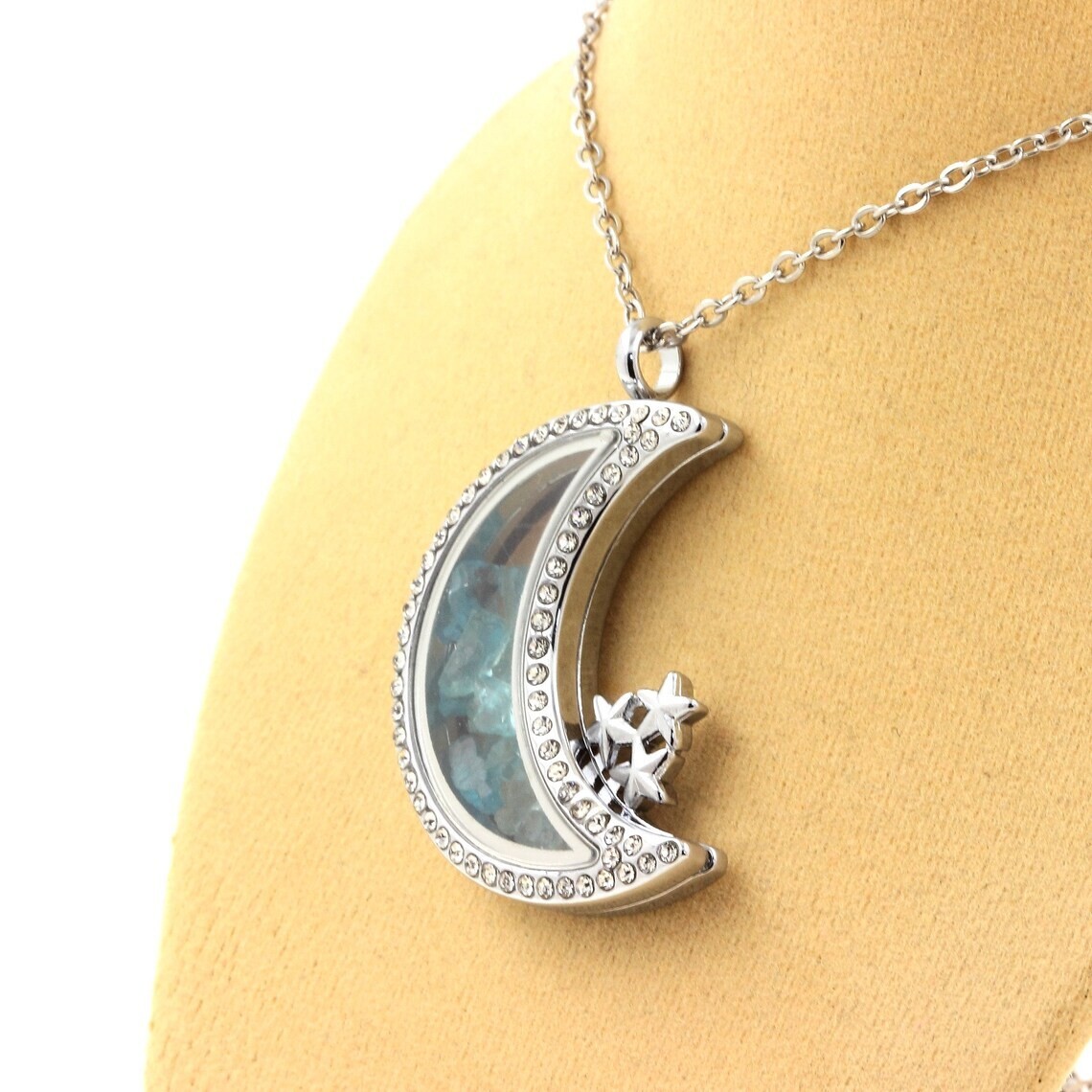Pendentif apatite Paraïba brute lune collier original pour harmoniser l'esprit et le style