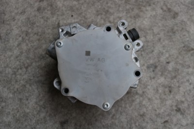 Original Audi VW Skoda Seat vacuum pump 06L145100F vacuum pump petrol engine