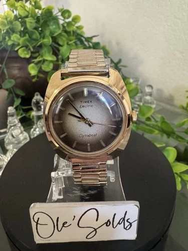 Vintage Timex Dynabeat Mens Gold Tone Electric Wristwatch