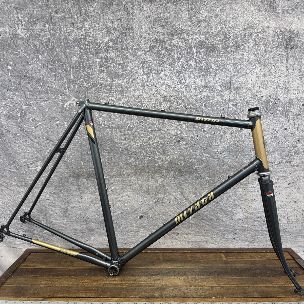 Vintage Miyata Seventeen Road Bike Frame 60cm CrMo Triple Butted