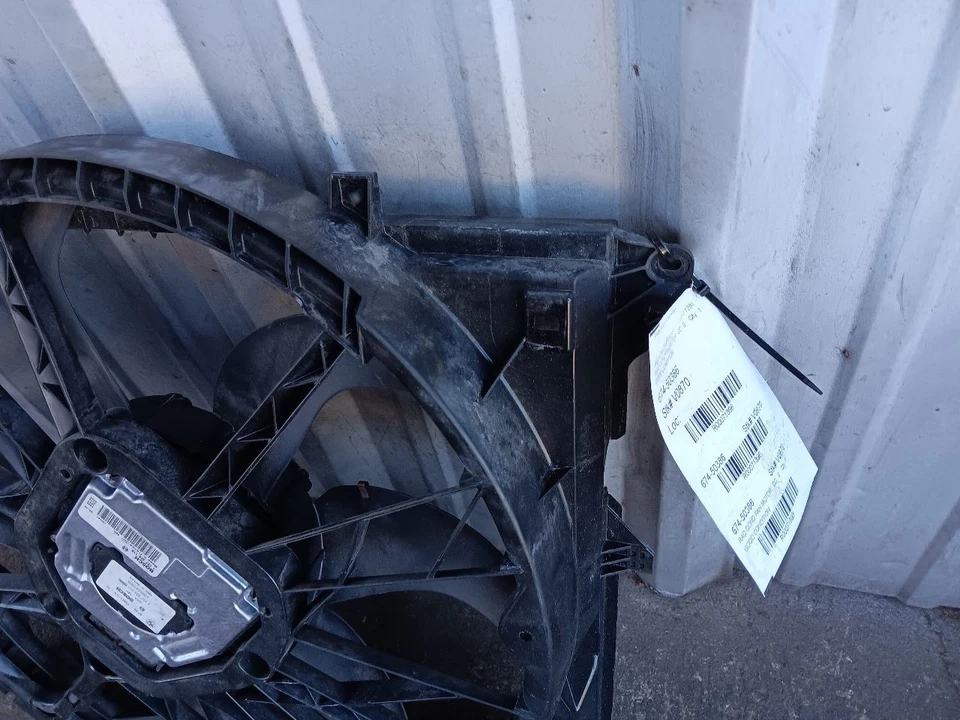 07-13 BMW 128i 328i N51 Ventilador Radiador Motor Eléctrico 17427547305 Foto 3 de 4