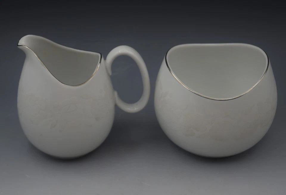 НАБОР ФАРФОРОВЫХ СЛИВОК И САХАРНИЦ MID CENTURY RAYMOND LOEWY ROSENTHAL ERMINE - Изображение 3 из 4