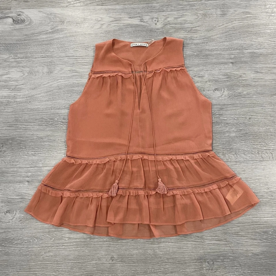 Топ женский Alice + Olivia Massie Salmon без рукавов с оборками XS кисточки с V-образным вырезом - Изображение 2 из 4