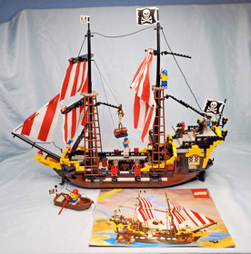 LEGO 6285 Black Seas Barracuda nearly 100% complete (just missing some coins)