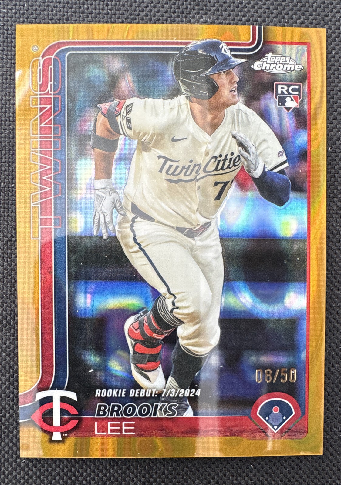 2025 Topps Chrome Update Series - RookieDebut Brooks Lee #USC6 Gold Lava Ref /50
