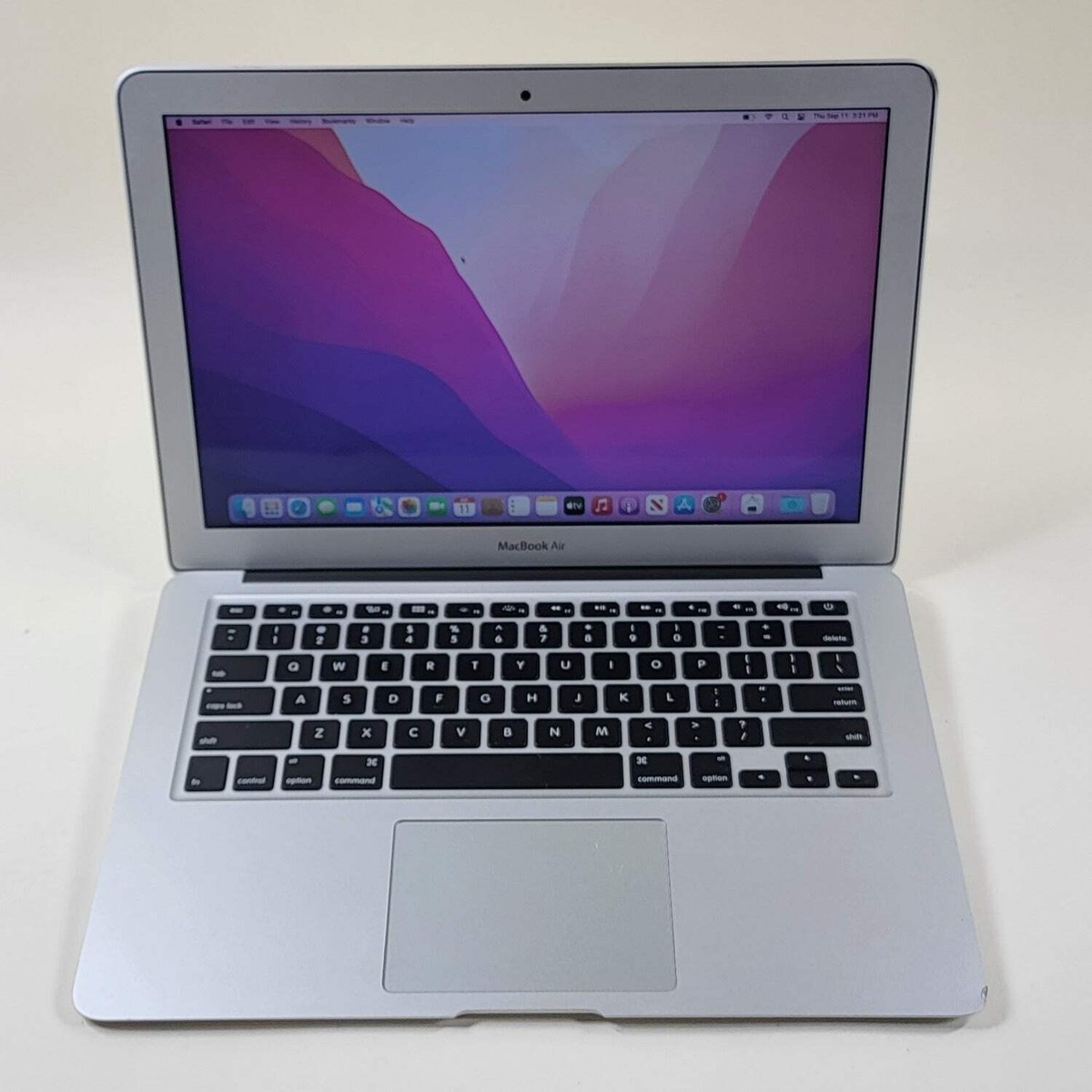 Apple MacBook Air A1466 2017 i5 8GB シルバー 2017 Apple MacBook Air 13.3