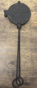 Antique French Kitchen Traditional Large & Heavy Cast Iron Metal Waffle Maker