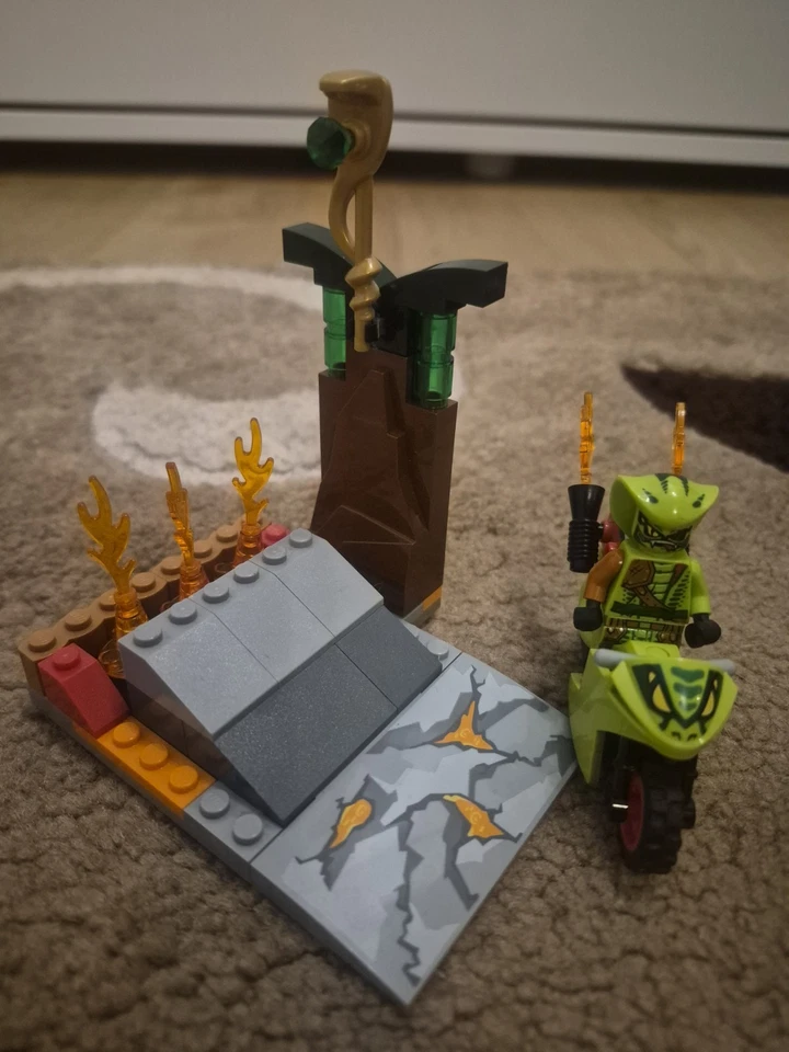 LEGO Juniors 10722 Snake Showdown, photo 3 of 4