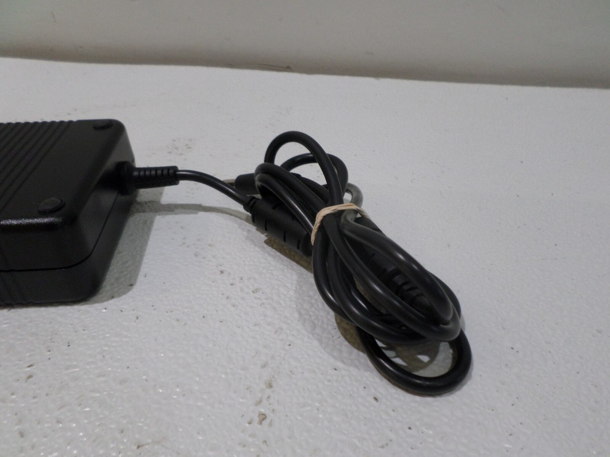 Alimentatore Originale Dell 19.5V 10.8A 210W Per Dell Precision M6400 M6500 Alienware M17XR2 M17X D846D DA210PE1-00 PA-7E EX DEMO