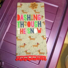 (1) Dachshund Christmas Holiday Dashing Through the Snow Tea Kitchen Towel NWT